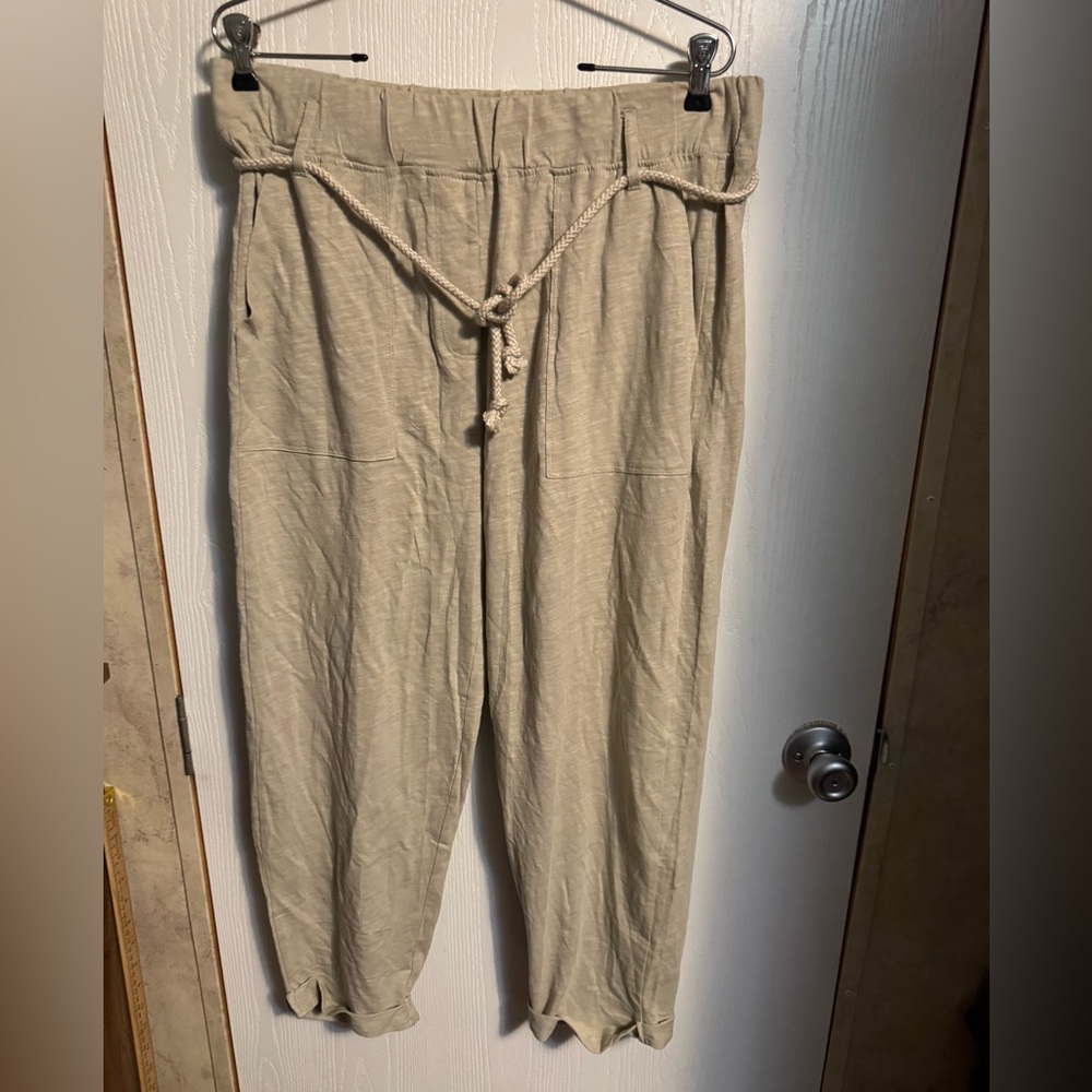 Grey State Women’s Drawstring Linen-Blend Joggers — Beige